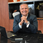 Elmar Juan Passos Varjão Bomfim