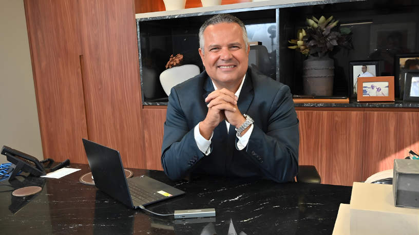 Elmar Juan Passos Varjão Bomfim